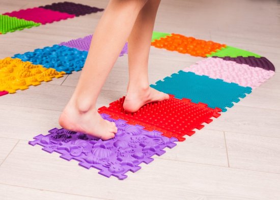 Masážní podložka Puzzle 8 prvků + 8 trojúhelníků - Počet prvků: 16