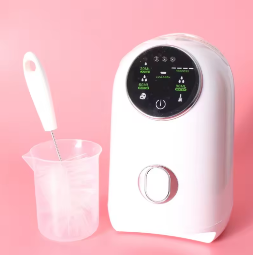 Automatický přístroj na výrobu pleťových masek DIY
