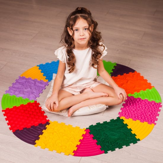 Masážní podložka Puzzle 8 prvků + 8 trojúhelníků - Počet prvků: 16