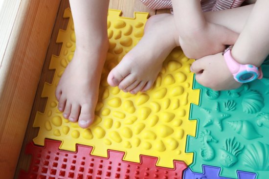 Masážní ortopedická podložka Puzzle Mega Mix 14 modulů